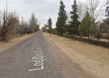 Un auto cayó al río Diamante