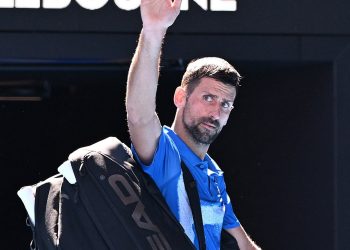 Sorpresa en Australia: Djokovic abandonó la semifinal contra Alexander Zverev 