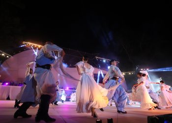 Así arrancó el acto central de Esencia