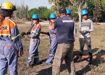 Ser bombero voluntario: un camino de vocación, formación y oportunidades únicas
