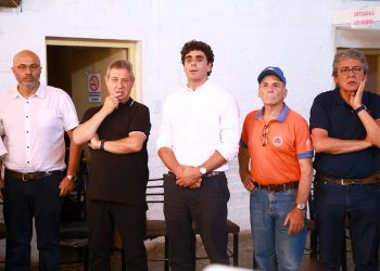 El ministro Mema visitó Real del Padre tras la feroz tormenta que destruyó cultivos e infraestructuras