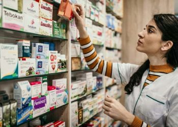 La salud en jaque: denuncian que el vertiginoso aumento de los medicamentos en 2024 pone en riesgo el acceso a tratamientos