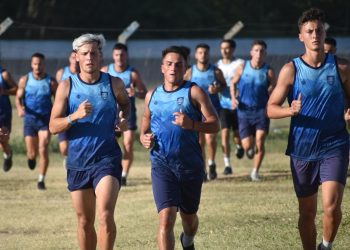 Santiago Colombatti entrena con la Primera de Atlético Rafaela