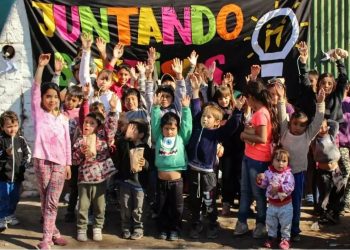 La ONG “Juntando sonrisas” busca voluntarios que se sumen a sus filas de ayuda