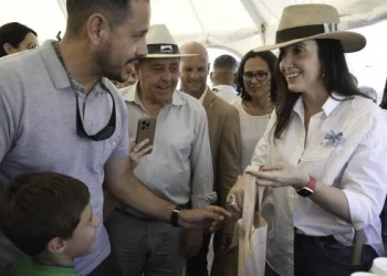 Villarruel suspendió su viaje a Chubut por los incendios forestales