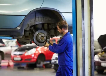 ¿Cómo saber cuándo hay que cambiar las pastillas de freno del auto? Las 4 señales