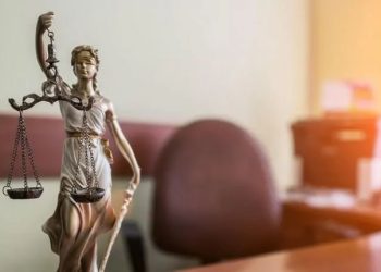 Abogado penalista dio su opinión: “El juicio en ausencia es una alternativa, pero tiene implicancias complejas”