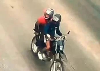 Conurbano violento: Dos motochorros asesinaron a un joven delante de su bebé