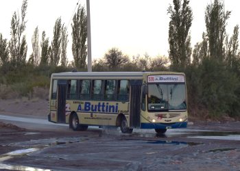 Hasta el 9 de marzo continúa el servicio de colectivos a Los Reyunos
