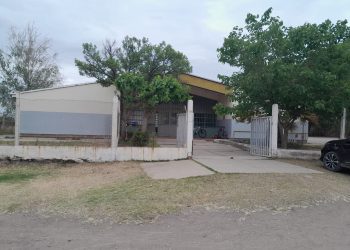 Alumnos de la zona rural de Real del Padre necesitan un transporte para poder llegar a la escuela