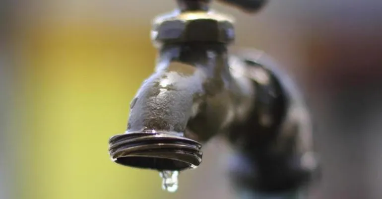 El Gobierno autorizó aumentos en los servicios de agua y cloacas ...