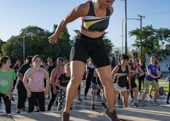 Invitan a participar de una clase gratuita de zumba para concientizar sobre el cáncer infantil