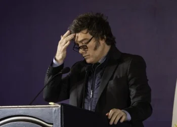 Milei le pidió a Kicillof que renuncie para que Nación intervenga la provincia de Buenos Aires