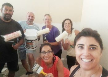 Grupo de docentes decidió pintarlas instalaciones del colegio Manuel Ignacio Molina