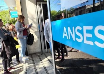 Eugenio Semino: «El jubilado va pagando con su vida el superávit fiscal»