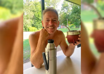Es australiano, viajó a Argentina por dos días y lleva 10 años viviendo en el país: “Acá te despertás y no sabés qué va a pasar”