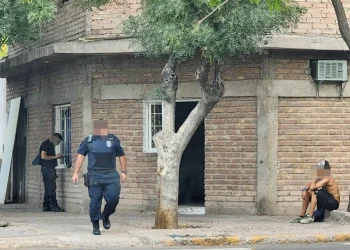Provincia de Mendoza: Le incrustaron un caño de gas en la cabeza tras una discusión por la música fuerte