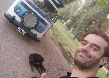 El arte sobre ruedas: Adiel Neumann, el artista nómada que recorre Argentina