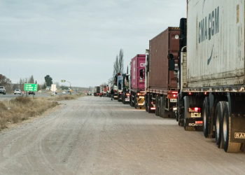 Flete: cuánto le cuesta a un productor mendocino enviar una carga a Buenos Aires