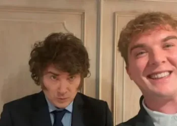 Escándalo $LIBRA: piden secuestrar los celulares de Javier Milei, Karina Milei y Manuel Adorni