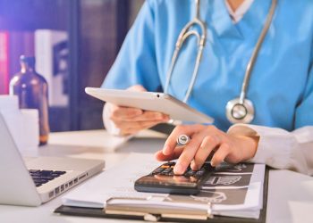 Avances en el nuevo sistema de matriculación para los profesionales de la salud