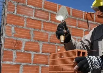 Cuánto cobra un albañil por hora en febrero del 2025