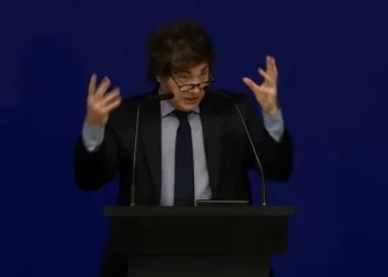 Milei volvió a apuntar contra Cristina Kirchner en sus redes: «Parece que te cuesta aprender»