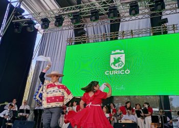 San Rafael presente en la Vendimia de Curicó y el Show Aéreo de Talca