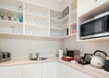 Evitá incendios en tu cocina: cuál es el electrodoméstico que tenés que limpiar una vez por semana