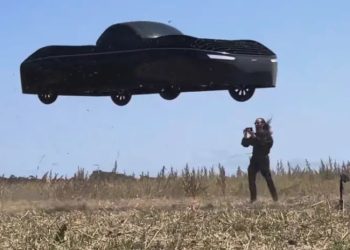 La ciencia ficción se hizo realidad: Alef presentó el primer auto volador real