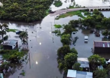Temporal en Bahía Blanca: la ciudad quedó totalmente inundada y confirmaron la muerte de diez personas