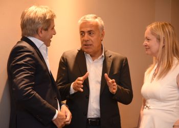 Mendoza refuerza su compromiso con la inversión y el crecimiento económico durante el Foro de Inversiones 2025