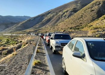 Demoras de 2 horas en el Paso Pehuenche en el inicio del finde largo