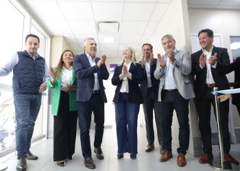 Cómo es el moderno centro oncológico y cuál es la situación económica y de pagos de OSEP