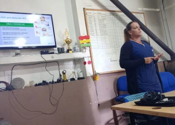 Capacitan a bomberos voluntarios de Salto de las Rosas en la detección de ACV