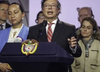 Petro pide al Congreso legalizar la marihuana en Colombia