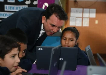 Cómo funcionará Cumbre, la plataforma de la DGE para enseñar inglés en las aulas de Mendoza