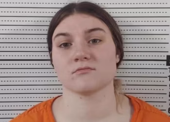 Una mujer dejó sin comida a su bebé por 43 horas y lo mató: la aberrante justificación que le dio a la policía