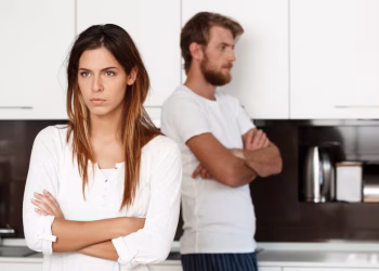 Qué es el “negging”, la técnica sutil que afecta a muchas relaciones de pareja en la actualidad