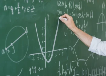 Faltan docentes de Matemática: por qué ya no se elige la carrera y cómo impacta en la educación mendocina