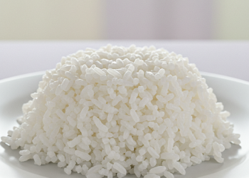  La clave para que el arroz quede esponjoso y no se pegue, según un chef