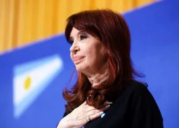 Cristina Kirchner cruzó otra vez a Milei: «Te mandaste una devaluación de casi el 30%»
