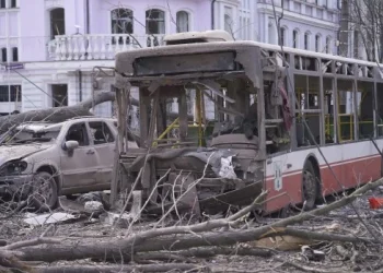 Más de 30 muertos en un ataque con misiles rusos sobre la ciudad ucraniana de Sumy