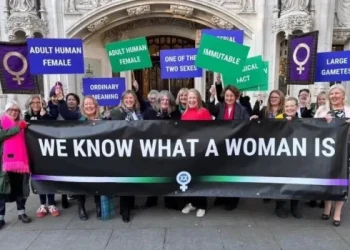 El Tribunal Supremo de Gran Bretaña dictaminó que las personas trans no son mujeres ante la ley