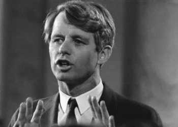 Por orden de Trump, se desclasifican 10.000 páginas sobre el asesinato de Robert F. Kennedy en 1968