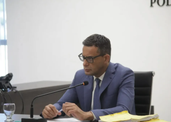 El juez Sarmiento defendió el freno a la quita de celulares en las cárceles