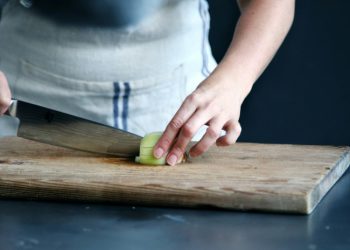 No es la freidora de aire: el electrodoméstico ideal para preparar una gran cantidad de alimentos de forma segura