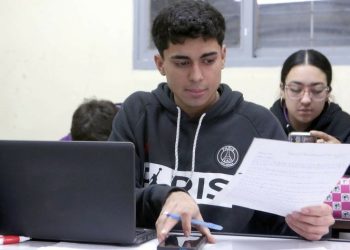 La DGE y el juego online en las escuelas mendocinas: un censo para diseñar estrategias de prevención