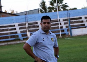 Facundo Castro regresó como DT de Monte Comán