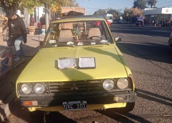 Choque y lesionado en la esquina de Mitre y Tirasso